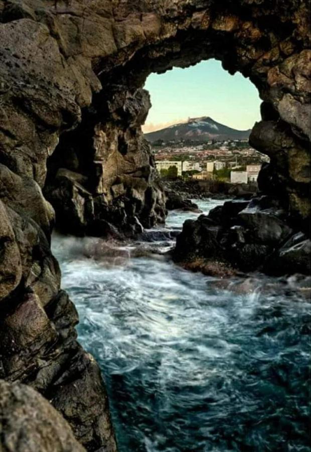La Piccola Grotta Ursino Villa Catania Exterior photo